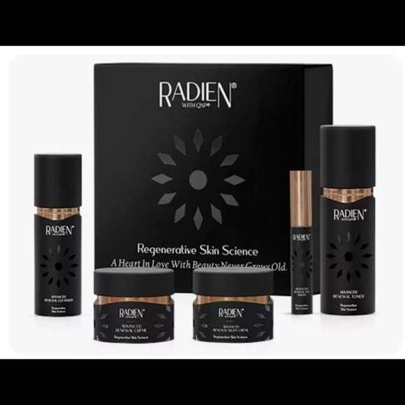 NEW RADIEN Regenerative Skin Science
30Day Essential Formulas Advanced Skin
Care - Picture 1 of 3
